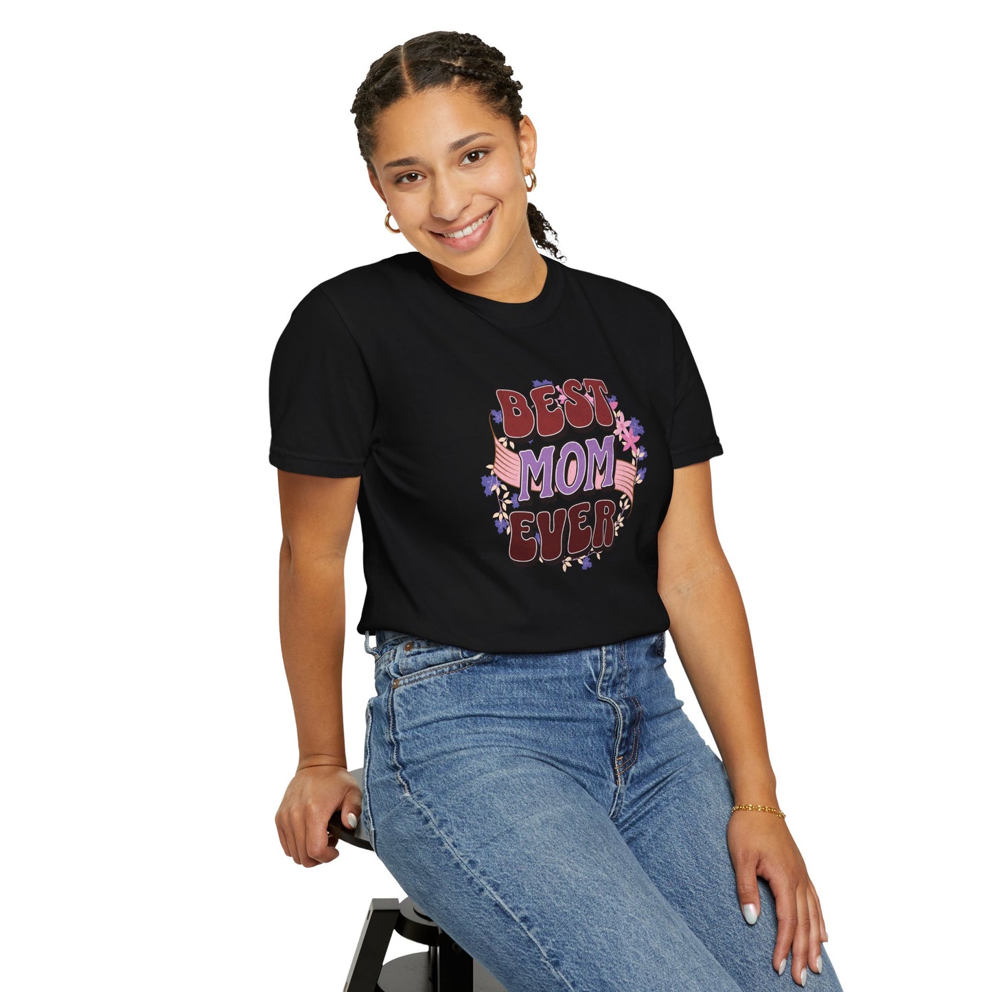 Best Mom Ever T-Shirt featuring a unisex fit and double-needle stitching, crafted from soft, garment-dyed 100% US cotton, ideal for gifting on special occasions.