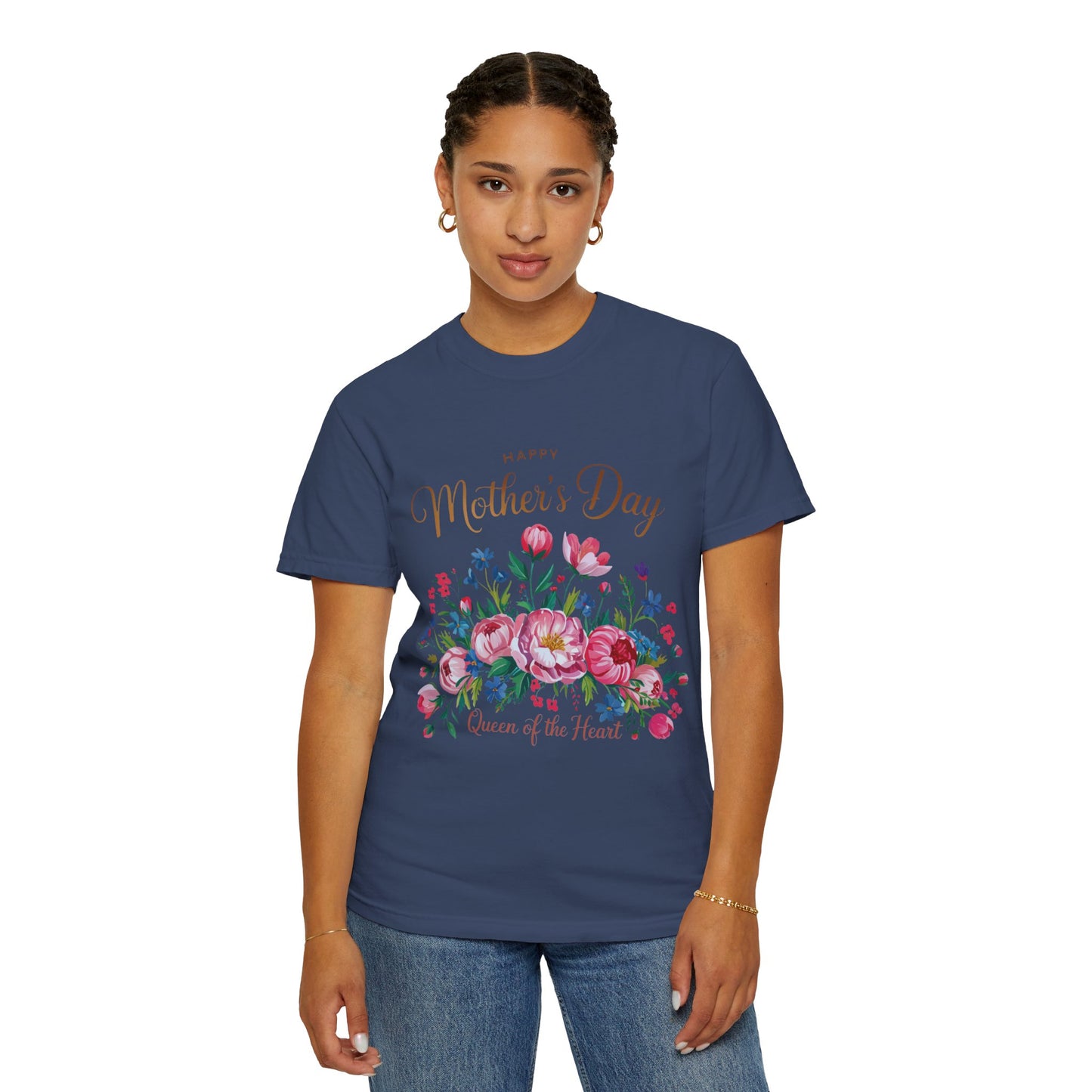 Happy Mother's Day Queen of the Heart T-Shirt, showcasing a classic crew neckline and double-needle stitching, embodies comfort and elegance, crafted from 100% ring-spun US cotton for a meaningful gift.