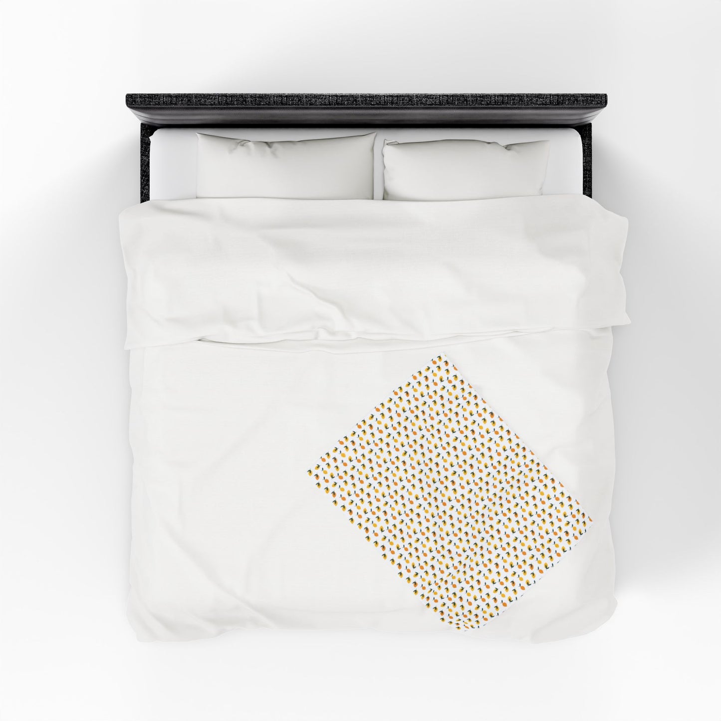 Velveteen Plush Blanket - Lemon Pattern: A cheerful blanket featuring a vibrant lemon design, perfect for adding a summery touch to your space. Ideal for cozy evenings or gifting. Available in multiple sizes.